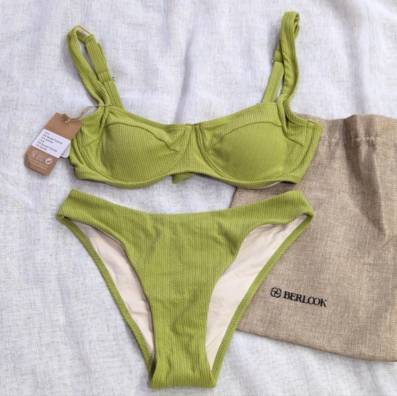 Other - BNWT / Berlook / Small / medium / Green Backless Underwire Bikini
